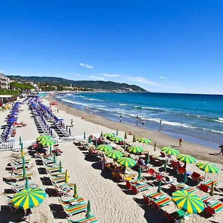 公寓 Casa Vacanze Orchidea 迪亚诺马里纳