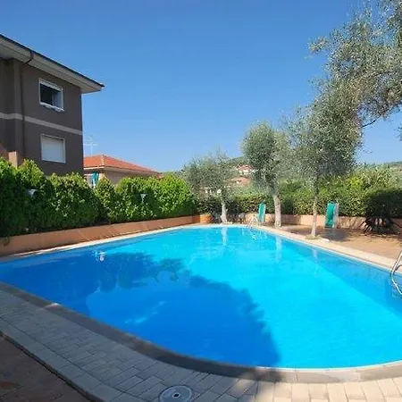 Casa Vacanze Orchidea دْيانو مارينا